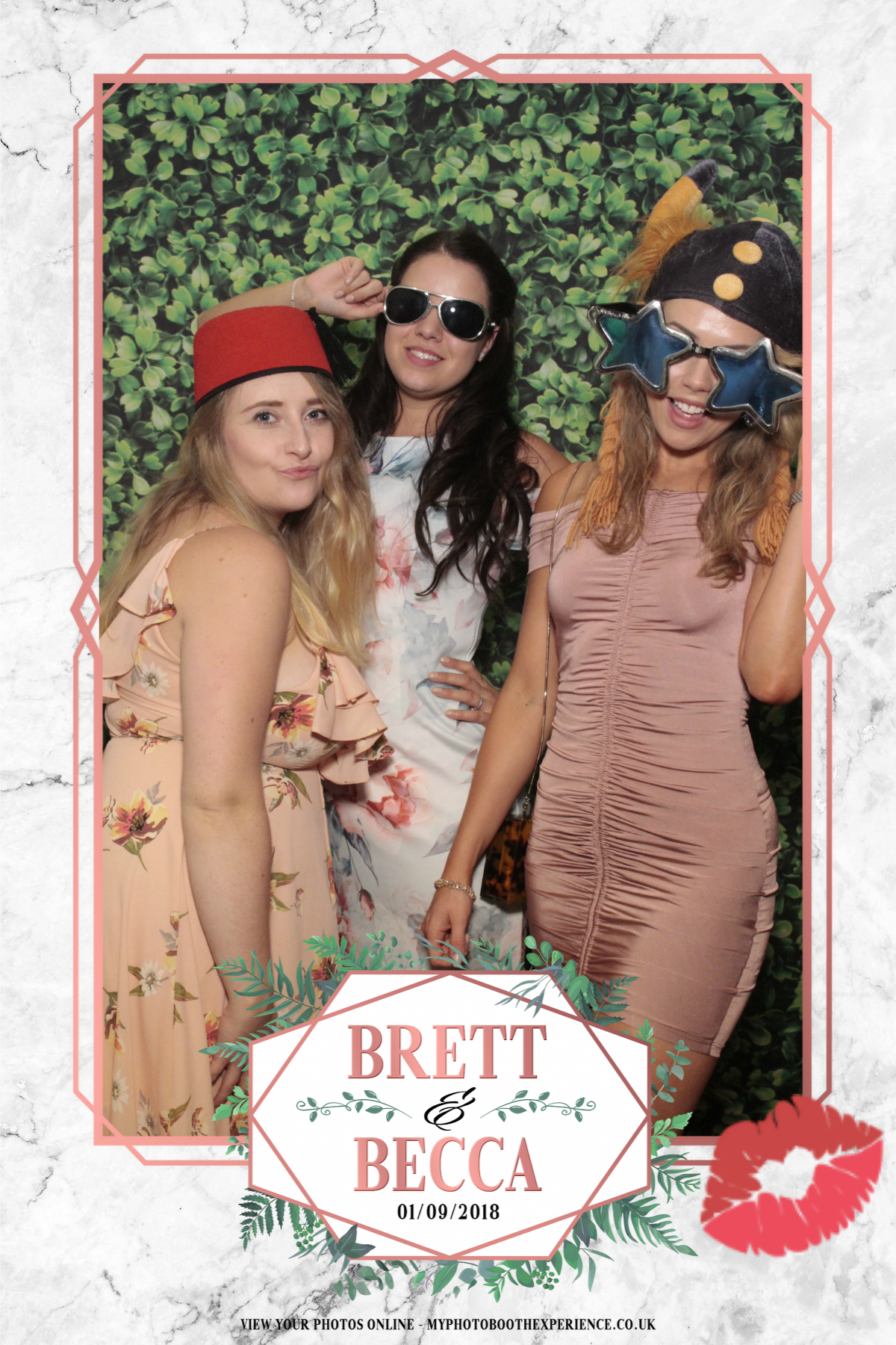 Brett & Becca's Wedding | View more photos from the event at gallery.myphotoboothexperience.co.uk/u/MyPhotoBoothExperienceLtd/Brett-Beccas-Wedding